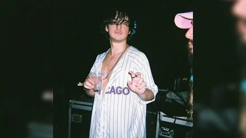 free joji + lofi type beat "moon" (prod. viable) - YouTube