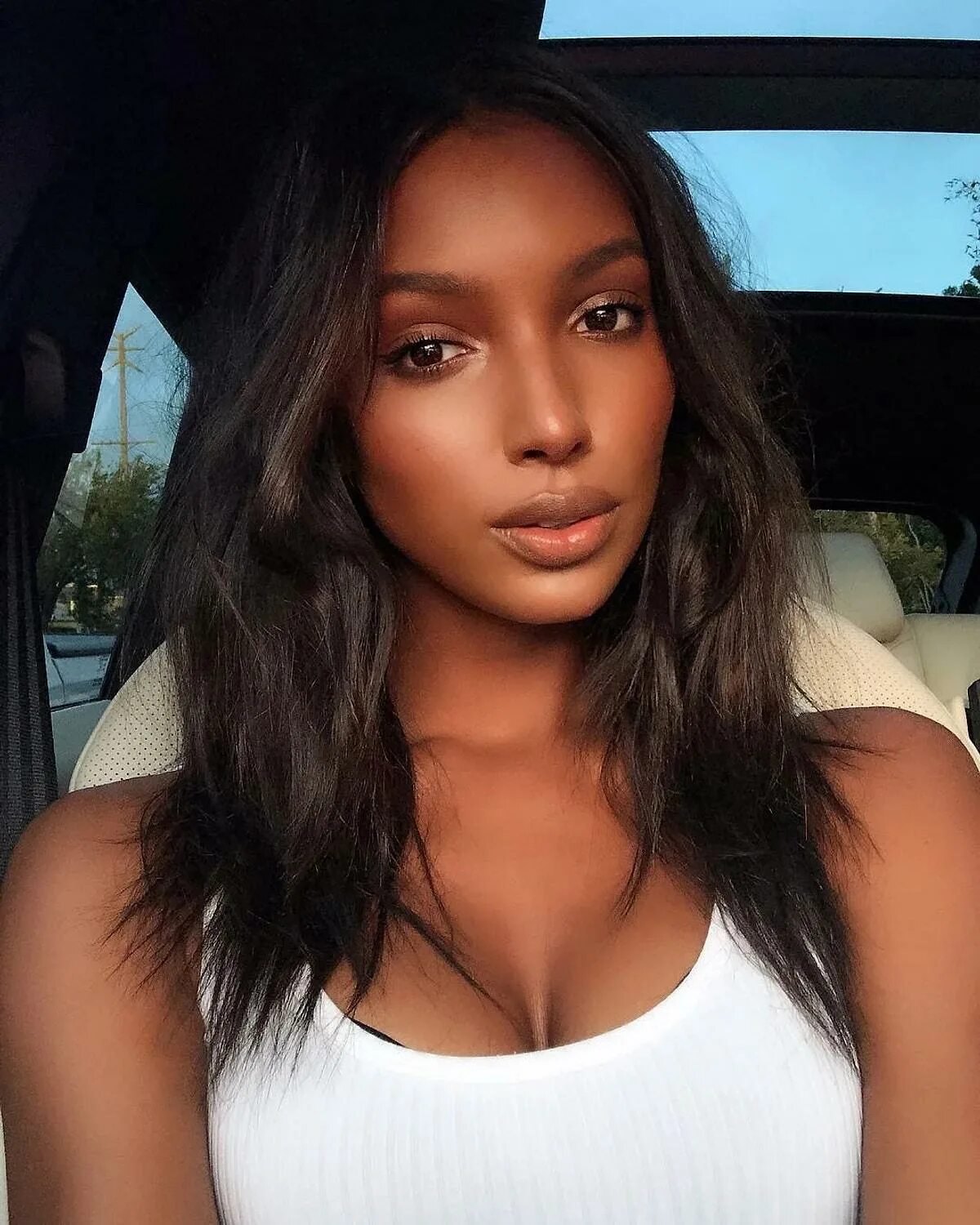 Виде негритянок. Эбони вэгулэнс. Jasmine Tookes лицо.