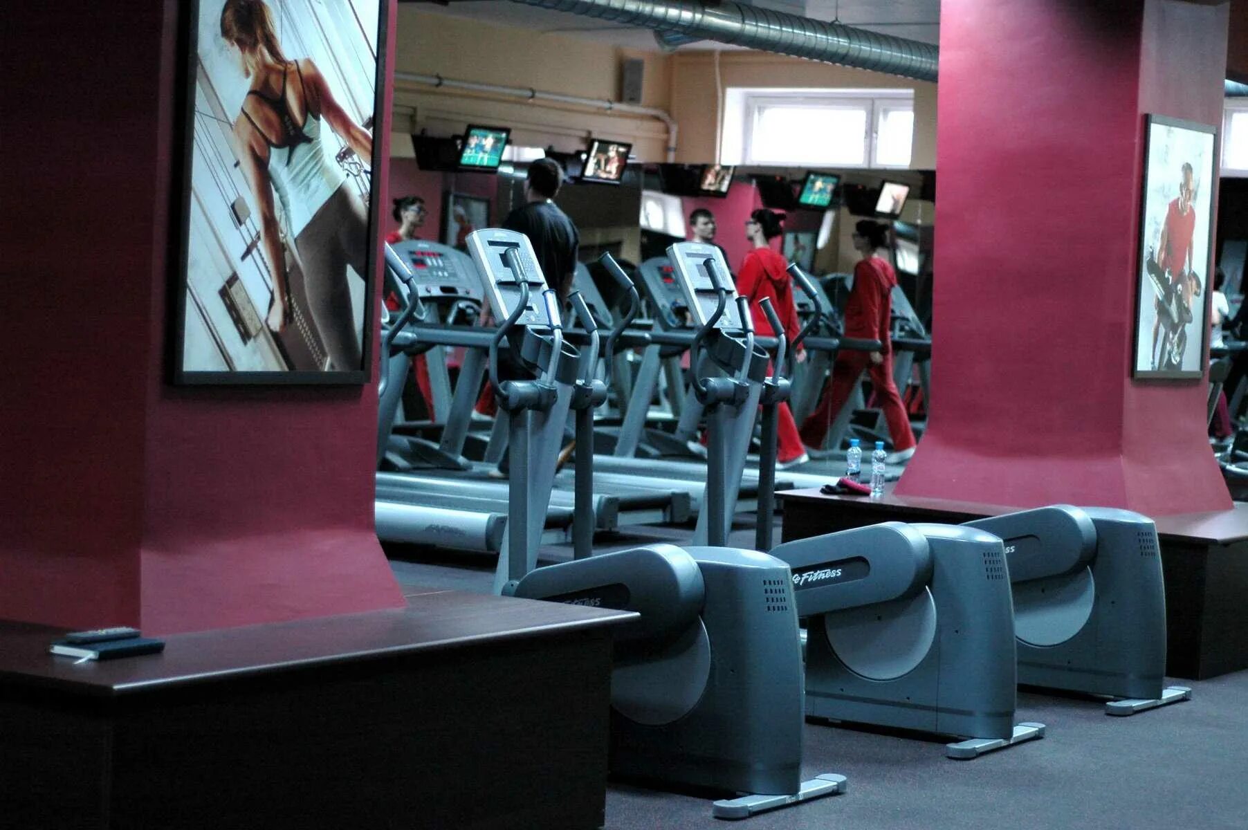 Фитнес зал салманова. Life fitness elite club ташкент. Фитнес лайф вологда окружное шоссе. Фитнес лайф вологда зосимовская. Нью лайф фитнес казань амирхана.