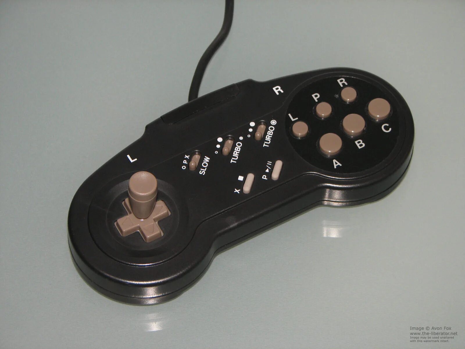 Done control. Panasonic 3do джойстик. 3do interactive multiplayer джойстик. sega 6 button controller china. 3do беспроводные контроллеры.