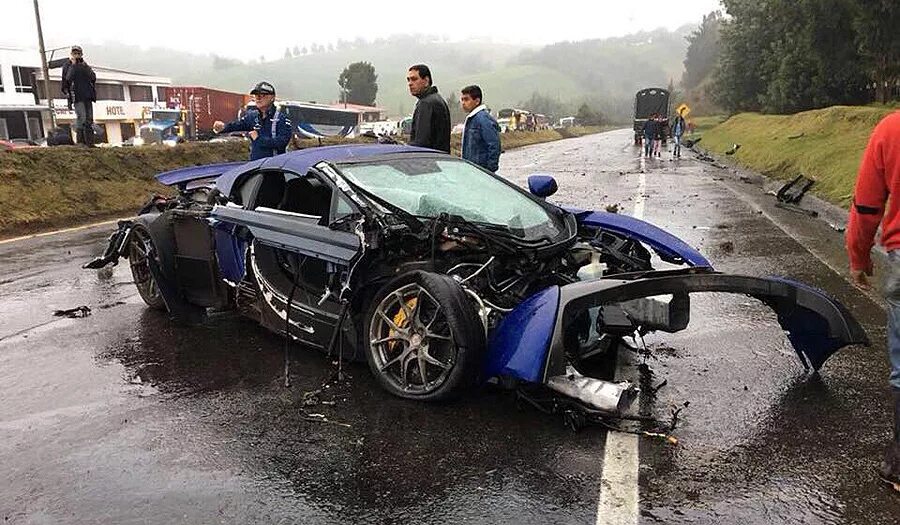 включи машины попадают в аварию