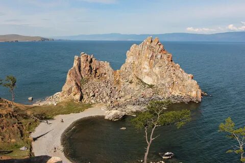 Где находится мыс скала шаманка