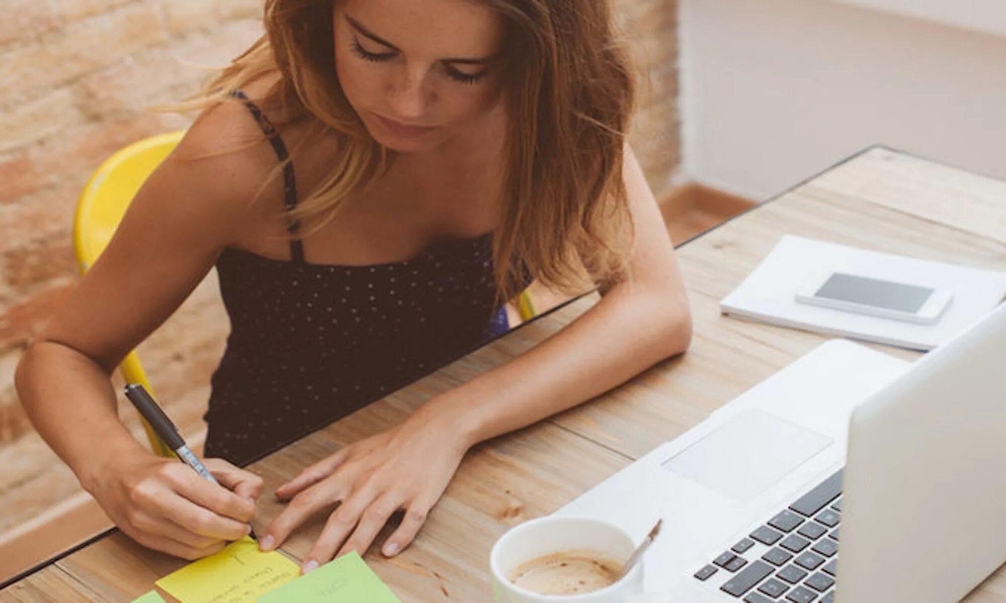 Работа после 16. Удаленная работа после 9 класса. Трудоустройство выпускников вузов. После отпуска в офисе. Поиск работы для студентов.