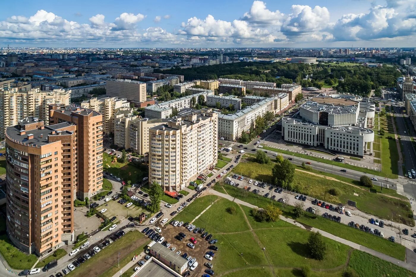 Красногвардейский район спб отзывы. Красногвардейский район Санкт-Петербурга. Красногвардейский район Петербурга. Красногвардейский район Ржевка. Ржевка Санкт-Петербург.