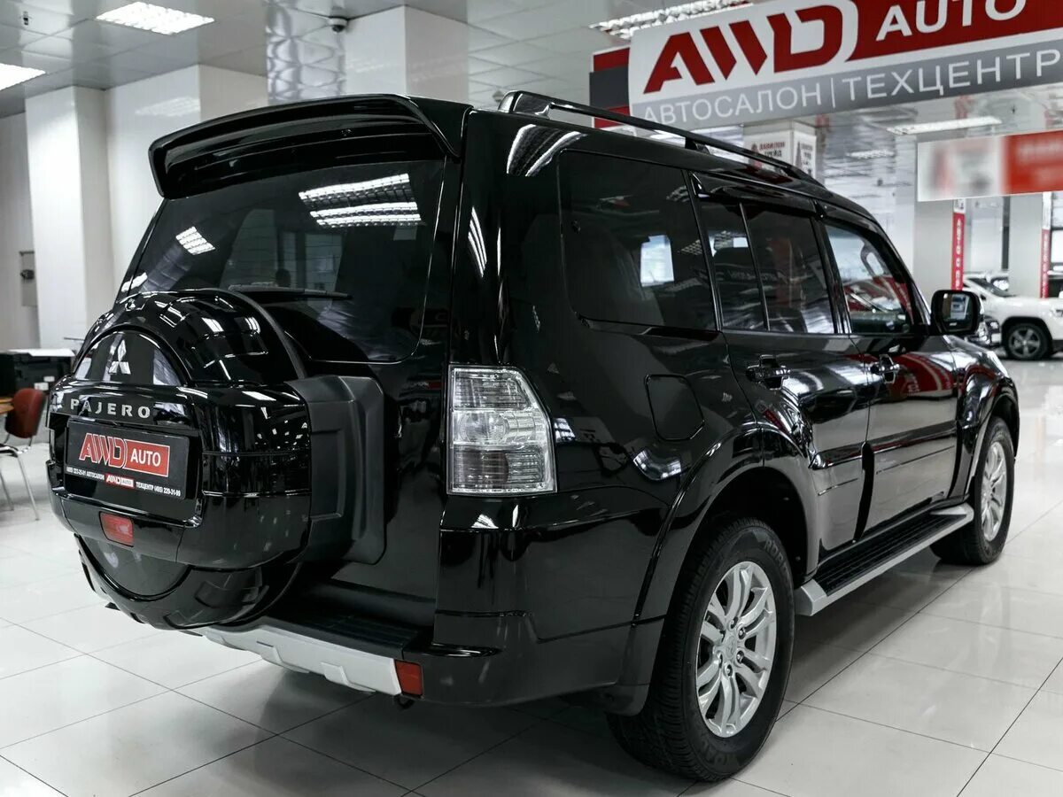 Mitsubishi pajero 2012 год