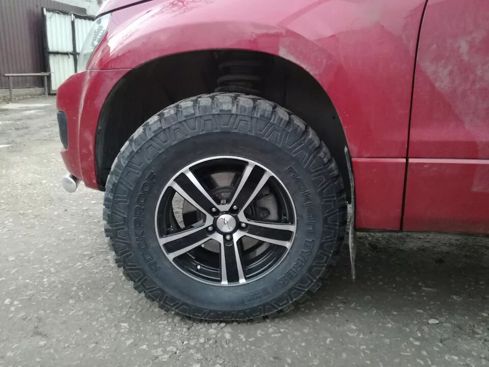 Suzuki vitara шины. 245 75 16 Колеса Гранд Витара. 245/75 R16 на Suzuki Grand Vitara. 245/75/16 На Сузуки Гранд Витара. 245/70 R16 Сузуки Гранд Витара.