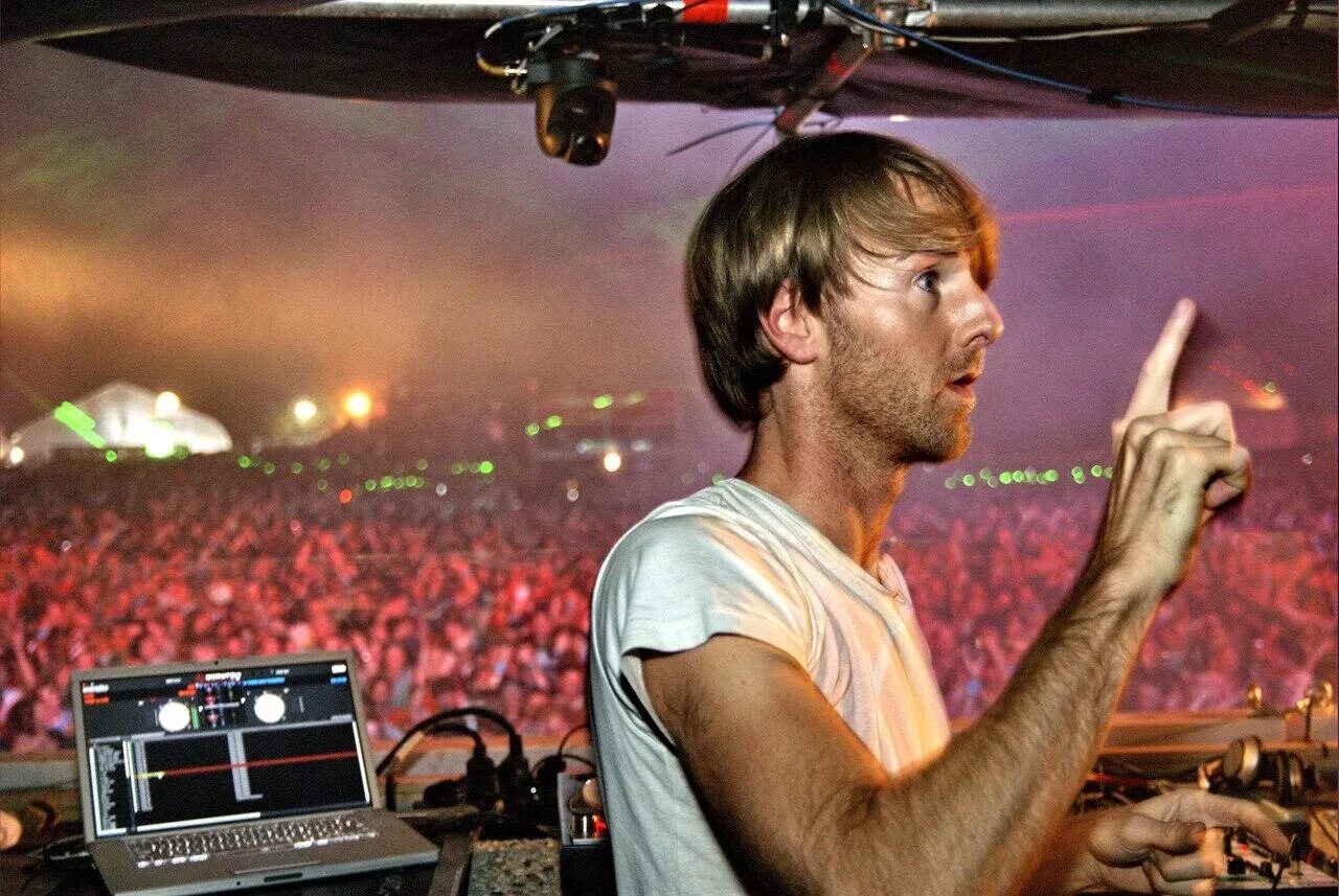 Enter main. Фрэнки вайлд. Настоящий Фрэнки вайлд. Richie Hawtin. Фрэнки Уайлд диджей Фрэнки.