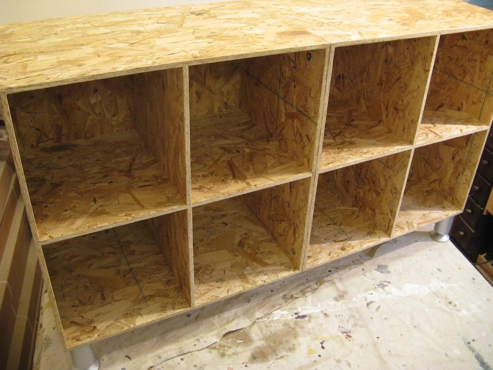 Раздвижная шкаф из osb. Шкаф из osb. Мебель из osb плиты. Тумба из осп. Мебель из осб плиты.