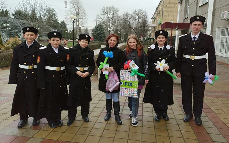 Выборы курганинск. Адамовка школа 1 казачата. Школа 1 Курганинск. СОШ 7 Октябрьский Курганинский район. СОШ 4 Курганинск.