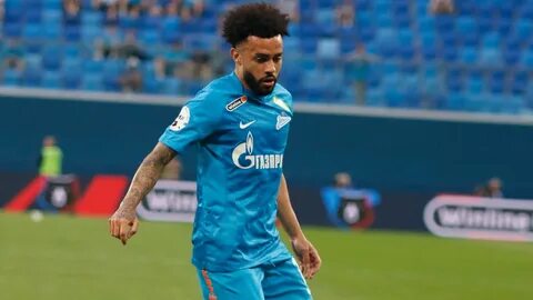 Зарплата клаудиньо в зените