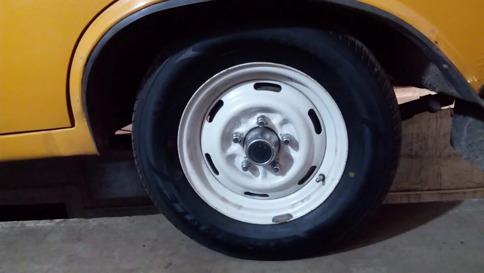 Зимняя резина на дэу ланос. Firestone deluxe champion. 185 70 r13. Штампы r14 185/60 болотные. 185 70 r13.