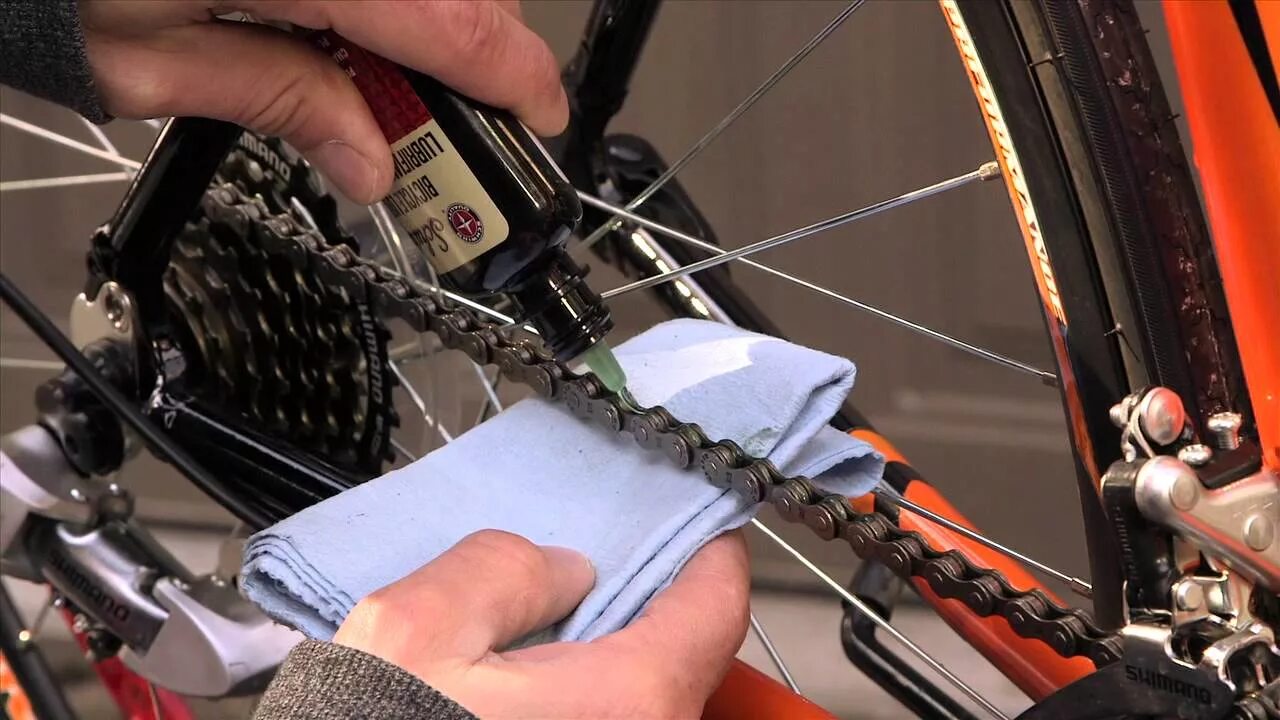 Someone use my bicycle the chain. Bicycle oil.