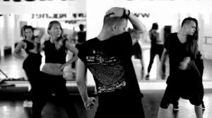 Side dance