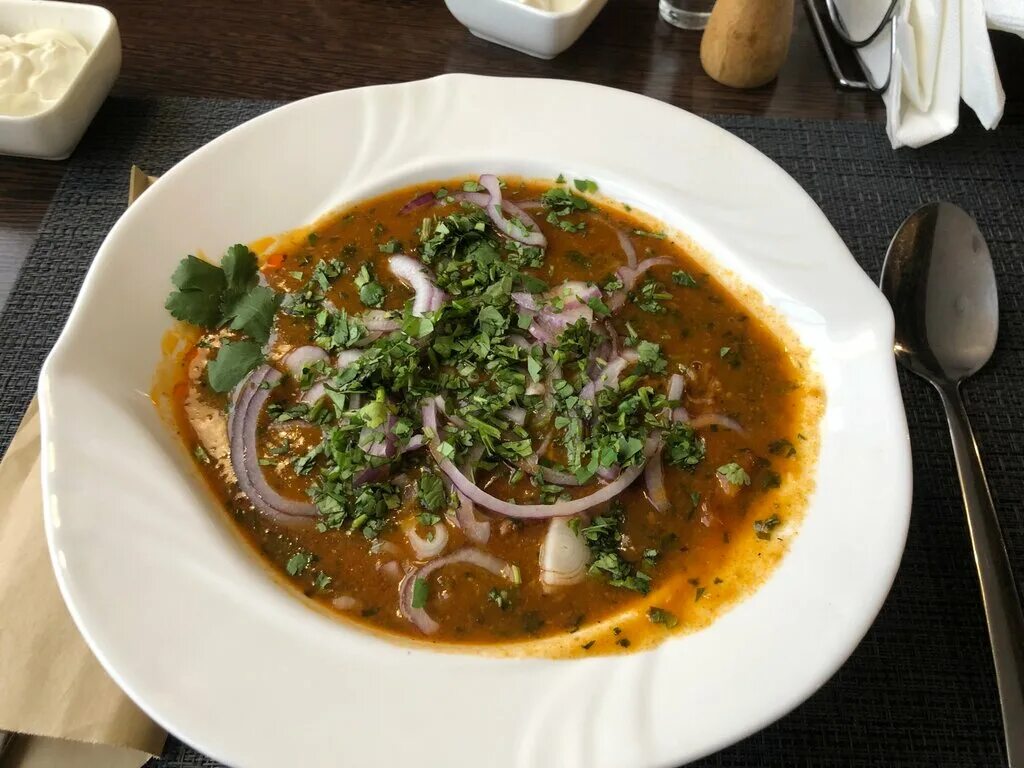 Грузинский дворик ул серегина. Грузинский дворик великий новгород. Грузинский дворик курск серегина. Грузинский дворик казань баумана. Грузинский дворик, курск, улица серёгина.