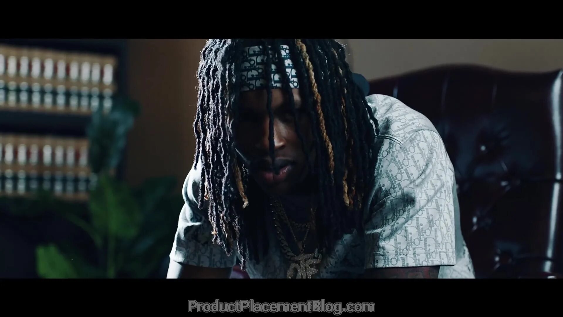 She s got a dark. King von Chief Keef. Lil Durk x King von. Фото King von Chicago. King von Blue in the Booth Freestyle.