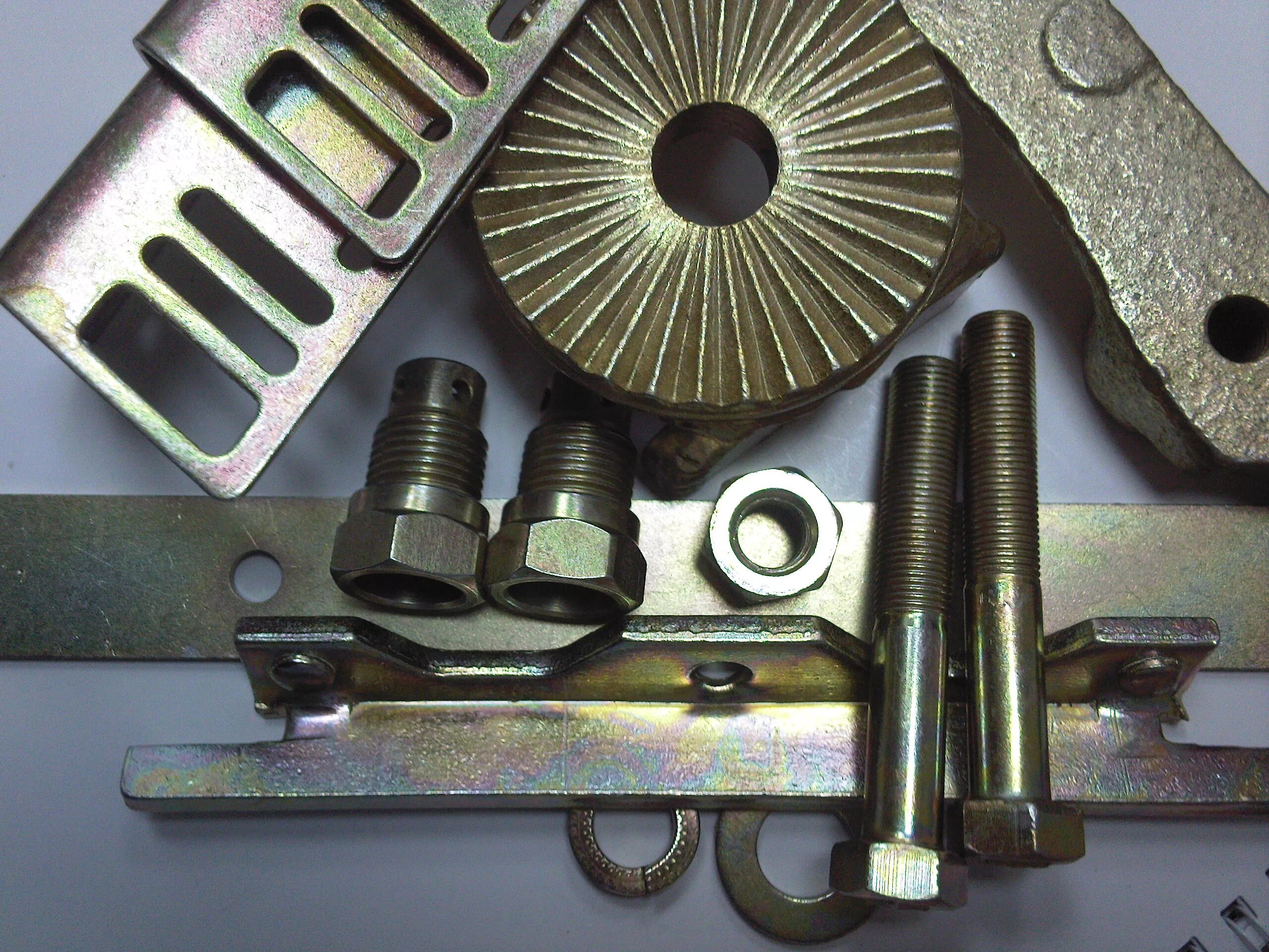 пружины сжатия 5х38х120. покрытие ц9 фос окс. втулка ба 8. втулка резьбовая развальцовываемая. 2-79 шплинты пружинные.