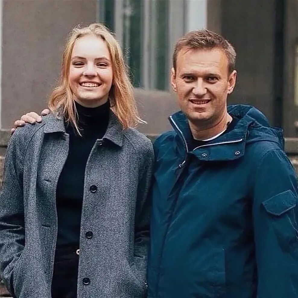 Стиль Юлии Навальной. Что носить девушкам 40+? Дамские штучки Дзен