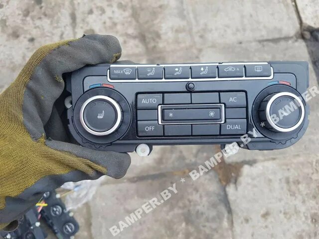 Тигуан как снять блок управления климатом 5K0907044GM Блок управления климатом Volkswagen Tiguan купить бу Z16031402 iZA