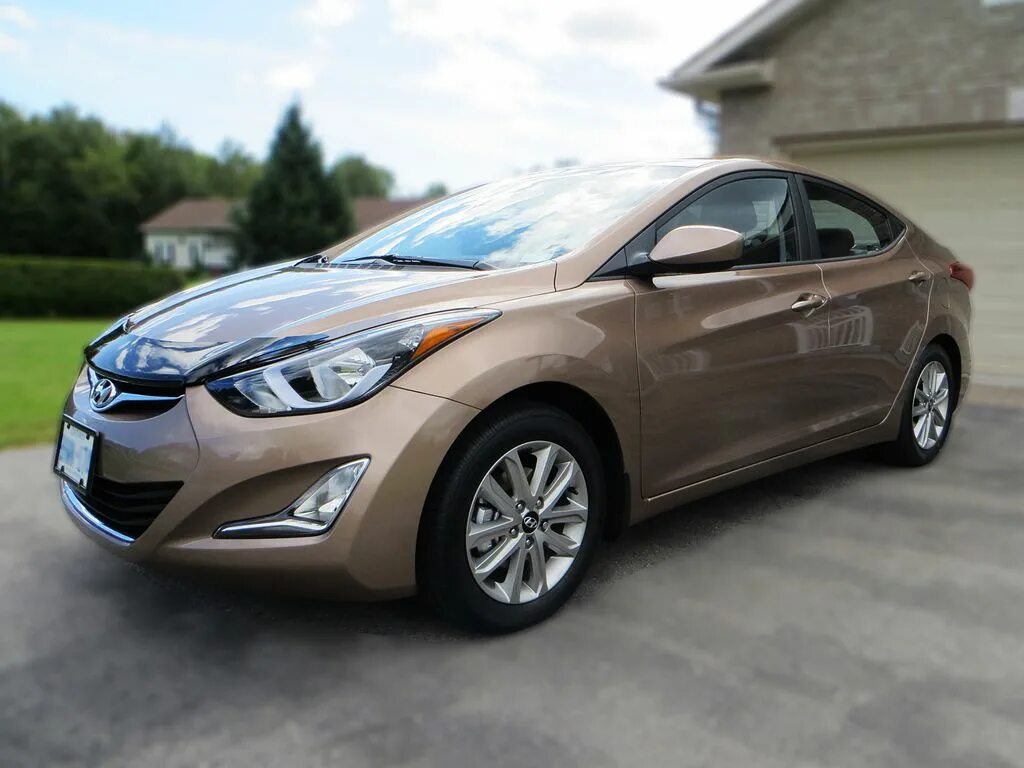 Hyundai elantra drive2