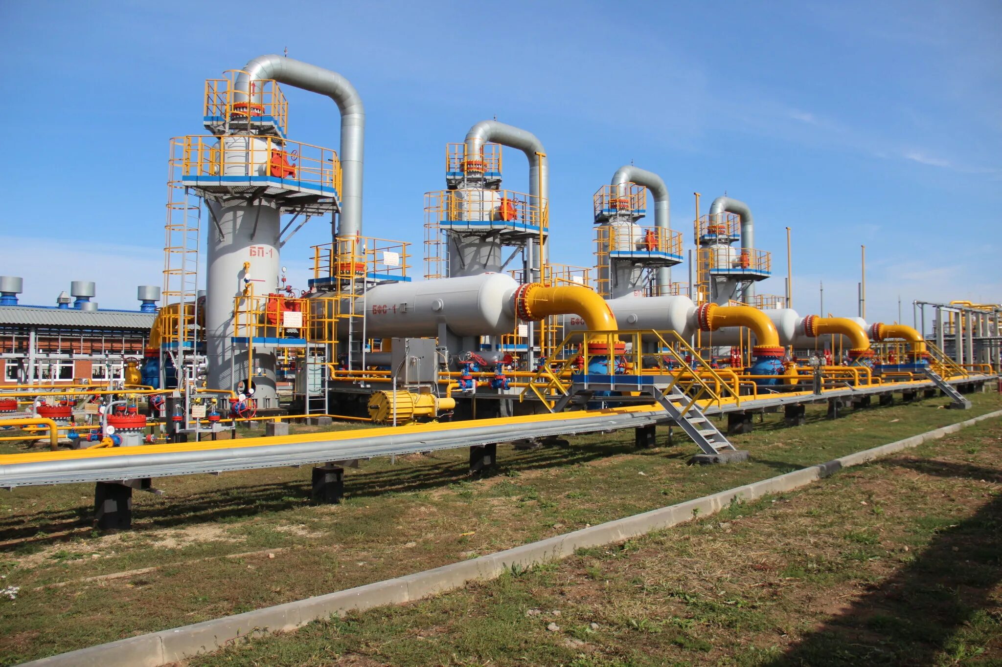 Gas storage