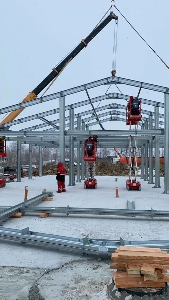 Сервис инженер. Монтажник. Монтажник вентиляционных фасадов. Электрика. Электрослесарь подземный уралкалий.
