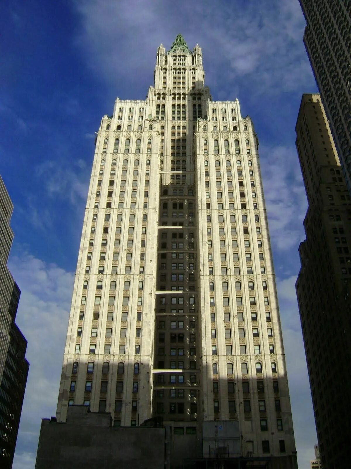 Вулворт билдинг. Woolworth building нью-йорк. небоскреб вулворт в нью-йорке. пиннакл, вулворт тауэр, нью-йорк. колокольня вулворт билдинг.