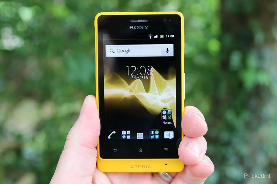 Новости xperia. Sony Xperia go. Sony Xperia go4. Sony Xperia go желтый. Водонепроницаемый Sony Xperia 2013.