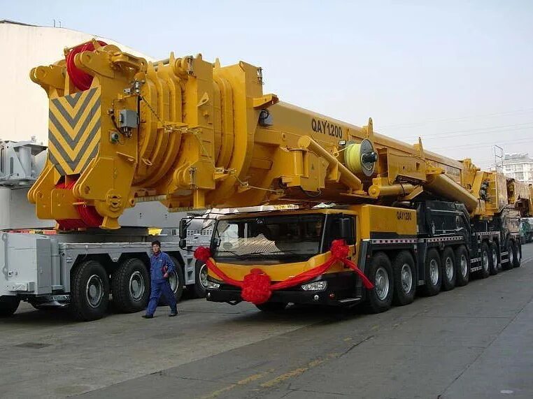 26 700 тонн. Xcmg qay650. xcmg 1200 тонн кран. автокран xcmg qay1200. кран зумлион 2000 тонн.