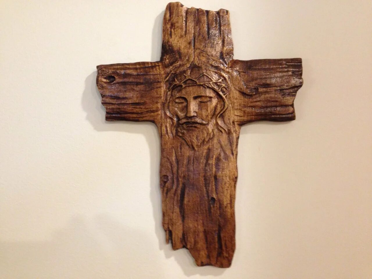 небо крест деревянный. крест картинка. распятие иисуса христа крест деревянный. деревянный крест на белом фоне. крест мост.