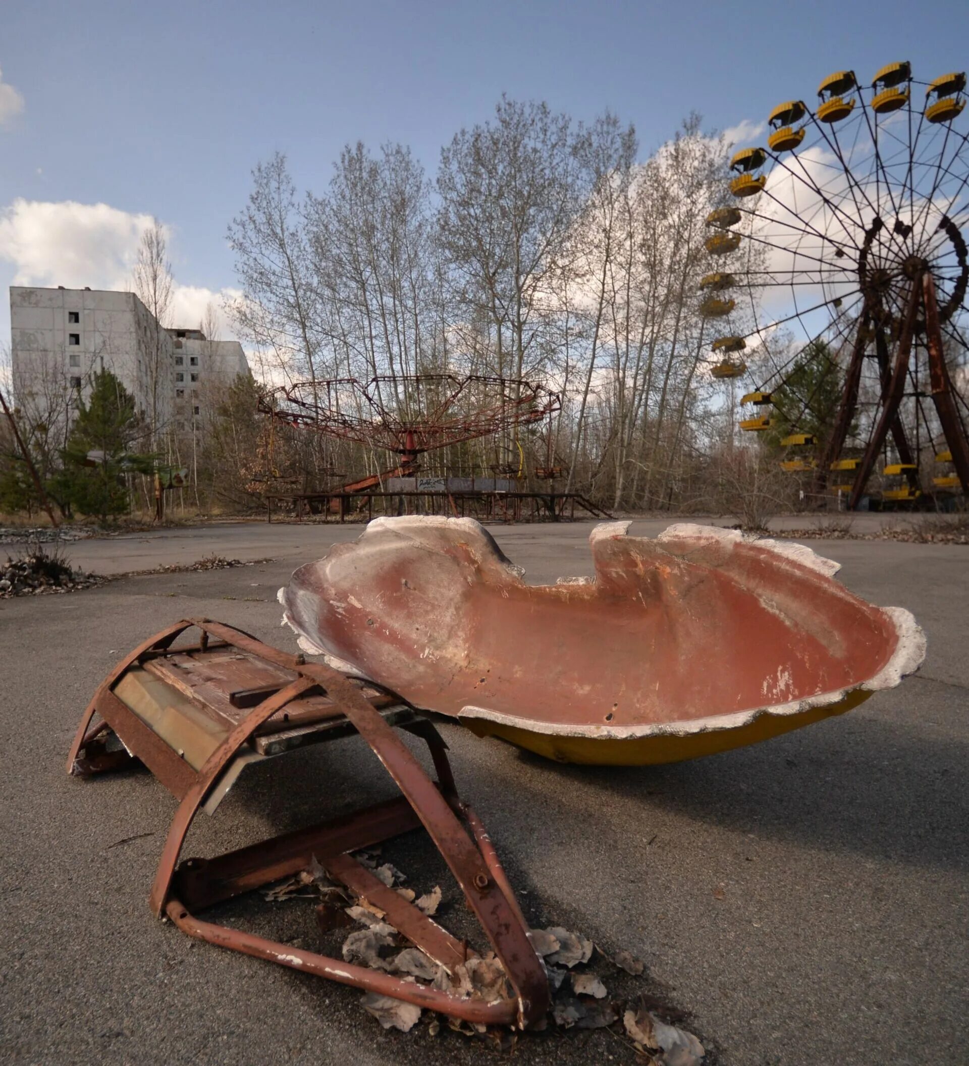 Зона отчуждения после чернобыля. Зона отчуждения после чернобыля. Припять чернобыль чаэс зона отчуждения. Чернобыль зона чаэс. Зона отчуждения чернобыльской аэс.