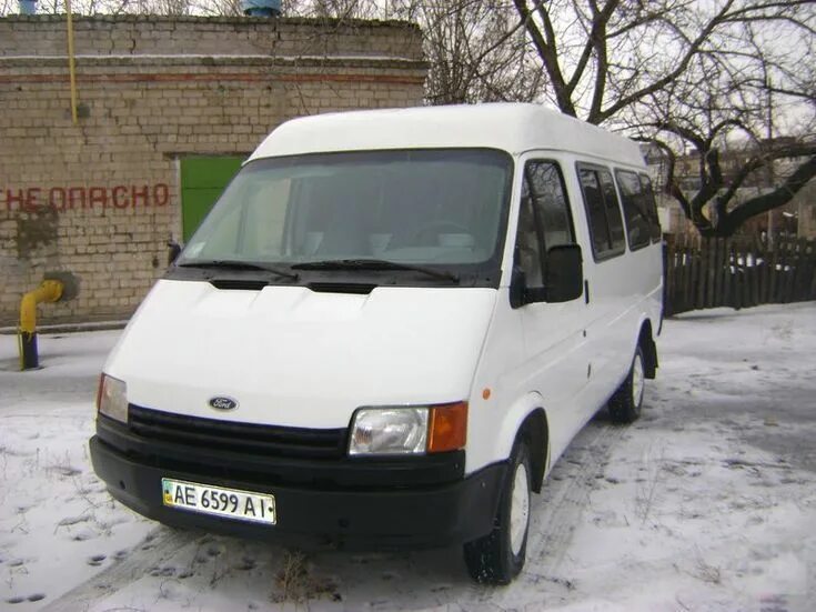 Форд транзит 1990 год. Форд транзит 1990 года бензин. Форд транзит 1990 размеры. Ford transit 1990. Авторынок горловка.
