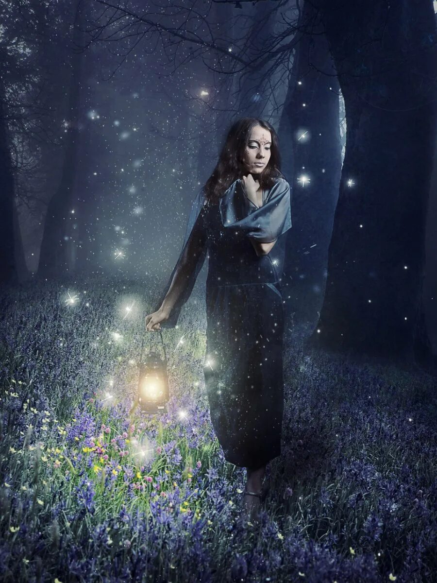 Полумесяц фэнтези. Ночь фэнтези. Ночь фэнтези. Волшебная ночь. Красивые ведьмочки.