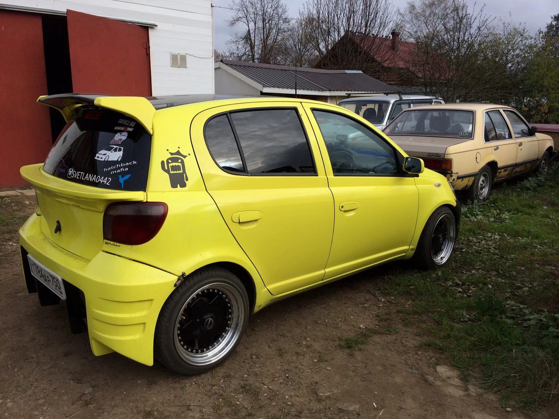 Toyota vitz 2000 года. Toyota Vitz 2000. Toyota Vitz 1.0. Toyota Vitz 1.0 2000. Тойота Витц 2000 tuned.