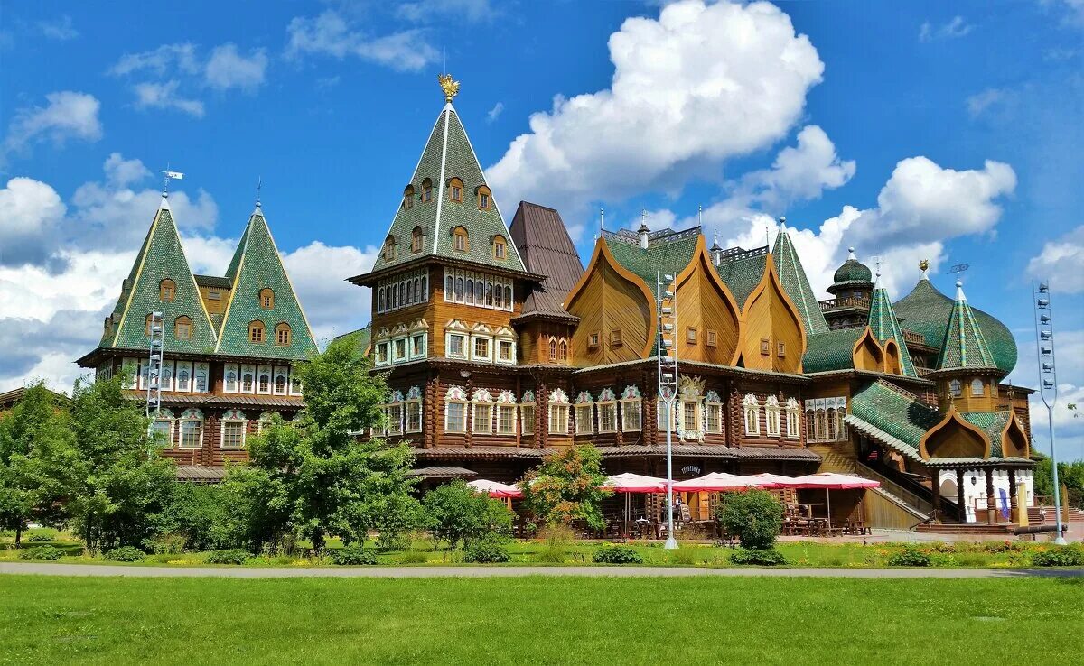 Парк усадьба коломенское. Главный усадебный дом абрамцево. Музея заповедника как он правильно называется. Коломенское музей-заповедник. Музей-заповедник коломенское москва экскурсии.