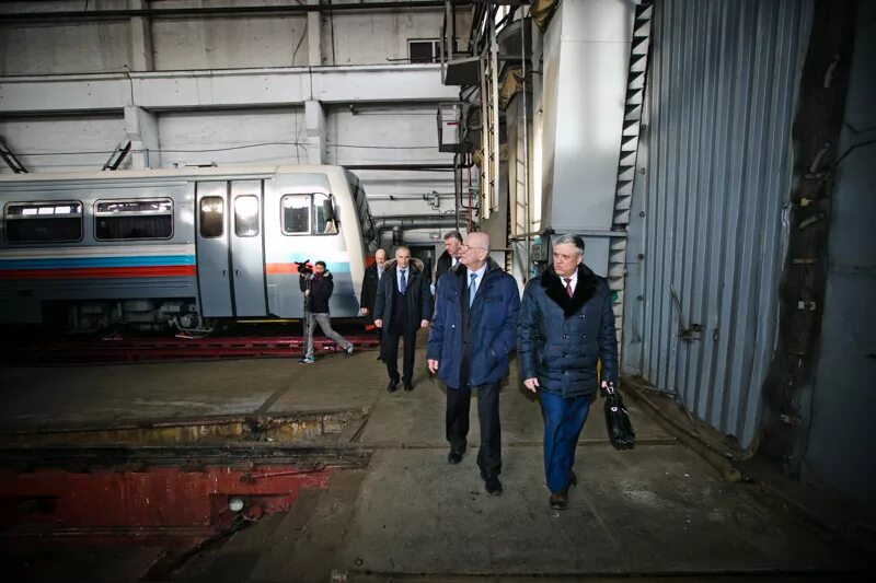 Вагонное депо Курского вокзала. Моторвагонное депо Анисовка. Анисовка начальник депо. Машинисты депо Перерва. Вагонное дело