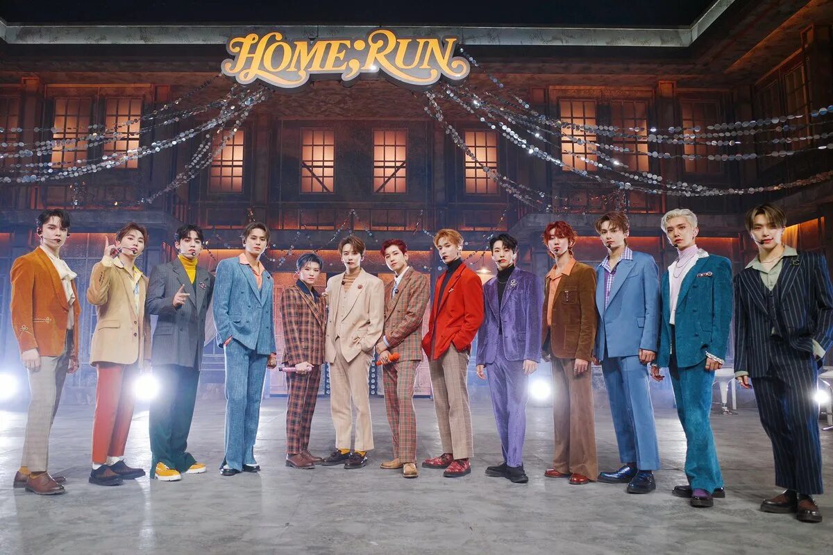 Seventeen follow again. Seventeen home run. джошуа севентин home run. home run seventeen альбом. seventeen home обложка.