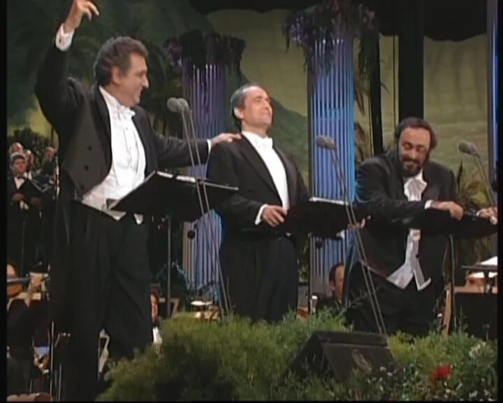 Три тенора видео. Трио паваротти доминго каррерас. The three tenors in concert, 1994 три тенора. Трио теноров сыновья. Концерт три тенора пласидо доминго хосе каррерас лучано паваротти.