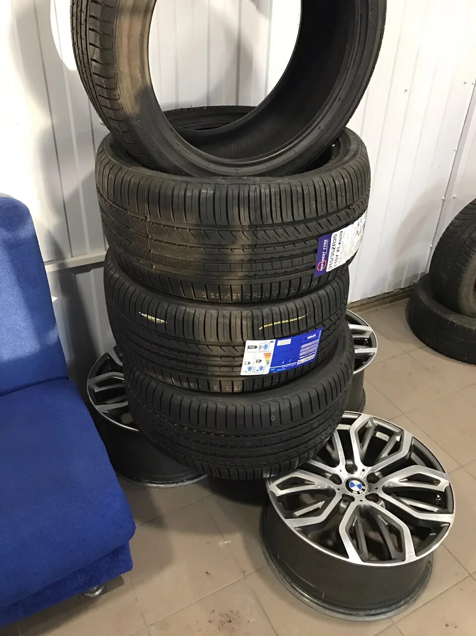 Kinforest kf550-UHP. Шины Kinforest kf550-UHP. Kinforest KF-550 275/50 r21. Шины Kinforest KF 550. Kinforest kf550 uhp отзывы