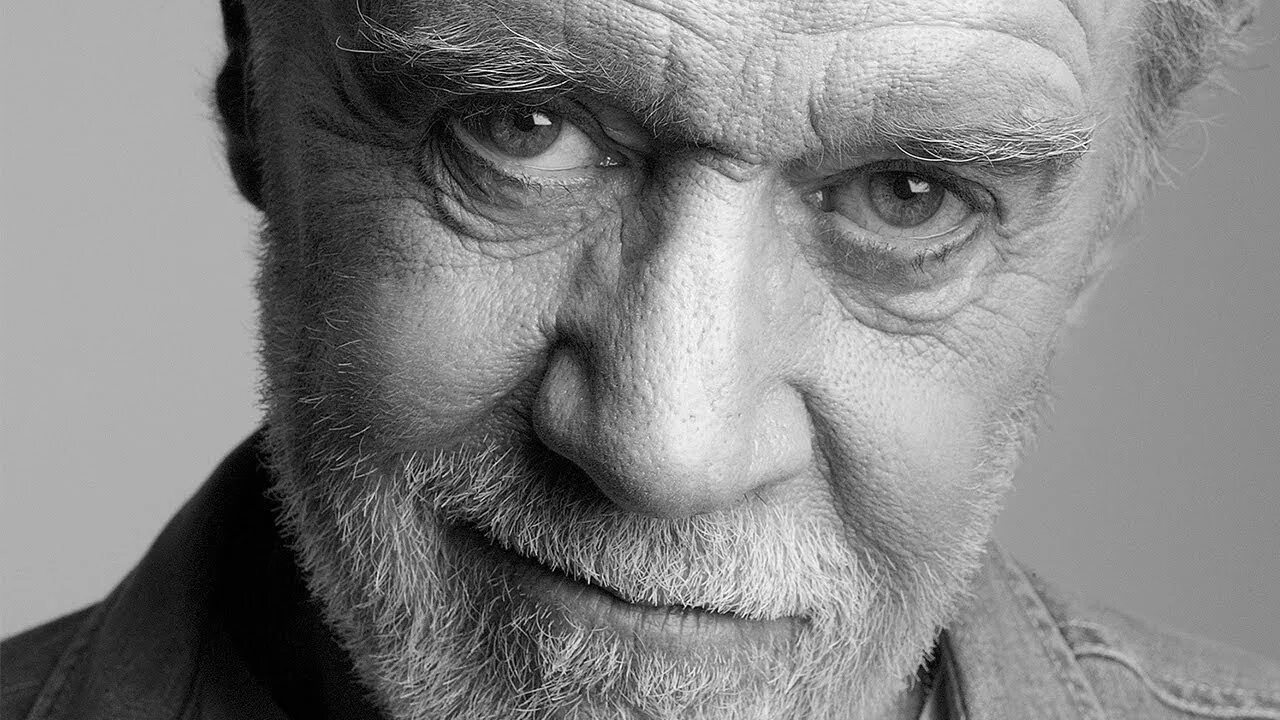 George carlin. Карлин. Eorge Carlin,. Джордж Карлин фото. Карлин портрет.