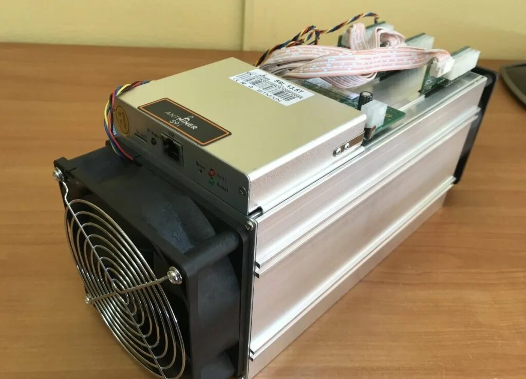 Antminer s21 hydro 335 th s. Antminer s9. ASIC s9. Antminer s9i 14,5. Новый асик s9.