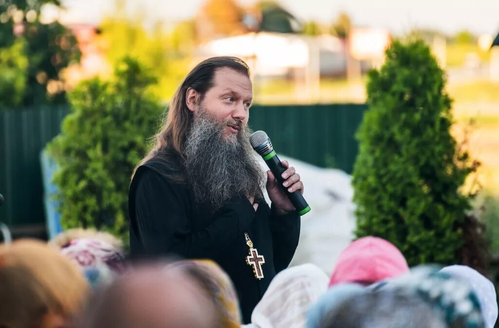 Артемий владимирович владимиров. Протоиерей артемий владимирский. Владимир артемьев протоиерей. Священник артемий владимиров. Артемий владимиров.