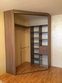 Сделать гардеробную дверью купе