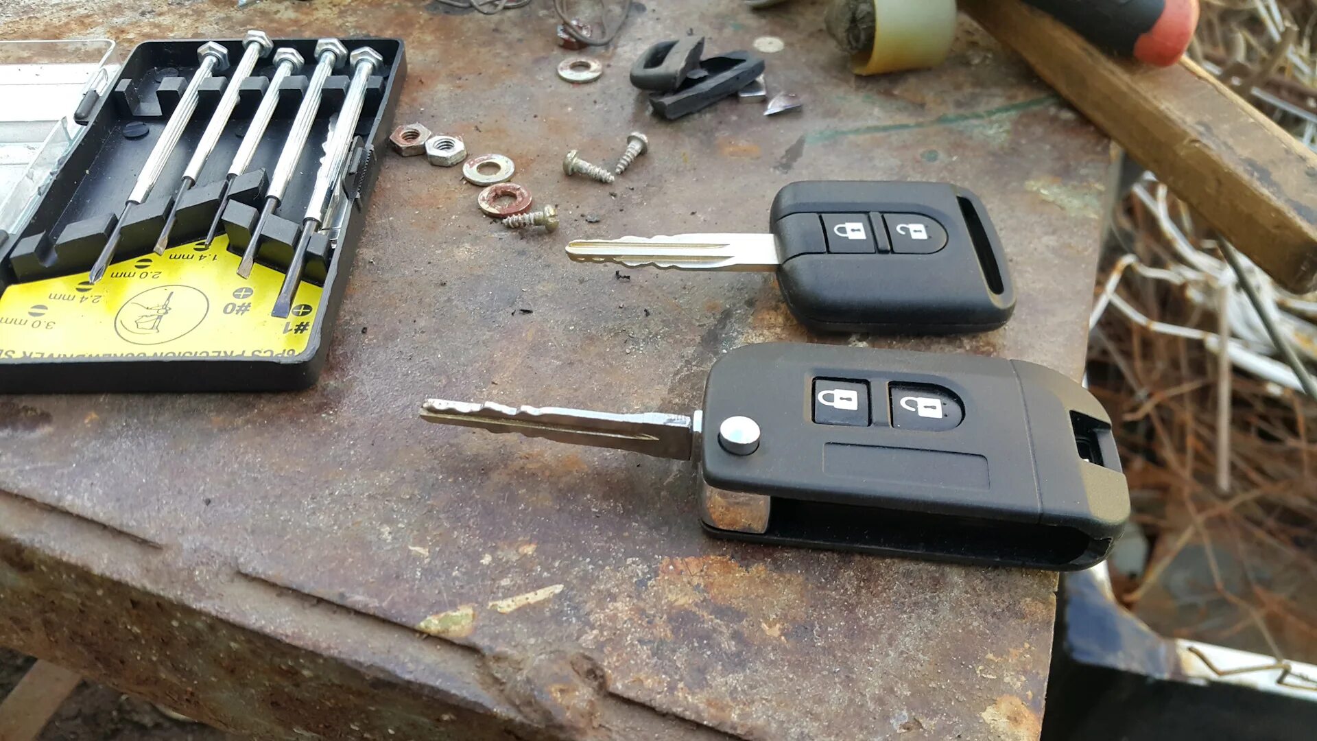 Выкидной ключ для Qashqai j10 универсальный. Ключ выкидной Nissan Patrol. Nissan Almera Classic ключ. Ключ Qashqai j10 выкидной.