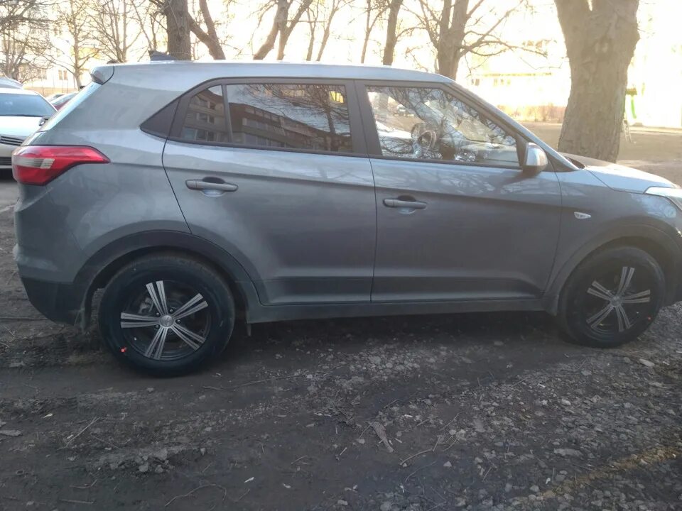 Hyundai creta (16-). Hyundai creta r17. Хендай крета литые диски r16. Хендай крета r16. Диск крета 16.