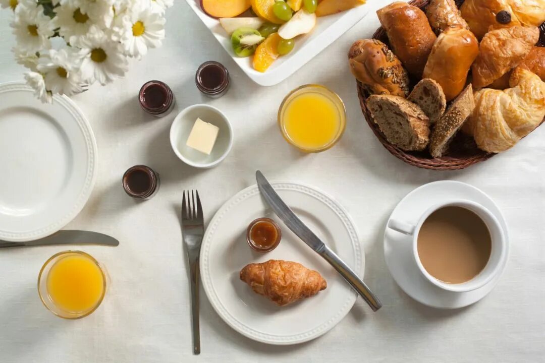 Континентальный стол. Continental breakfast. континенталь брекфаст что это. континентальный завтрак (си.сиа). континентальный завтрак.