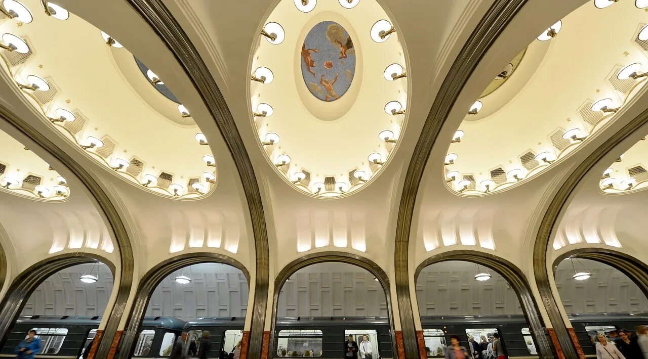 Московское метро станция маяковская. Московское метро станция маяковская. Маяковская метро ветка. Станция метро маяковского. Маяковская станция метро москва.