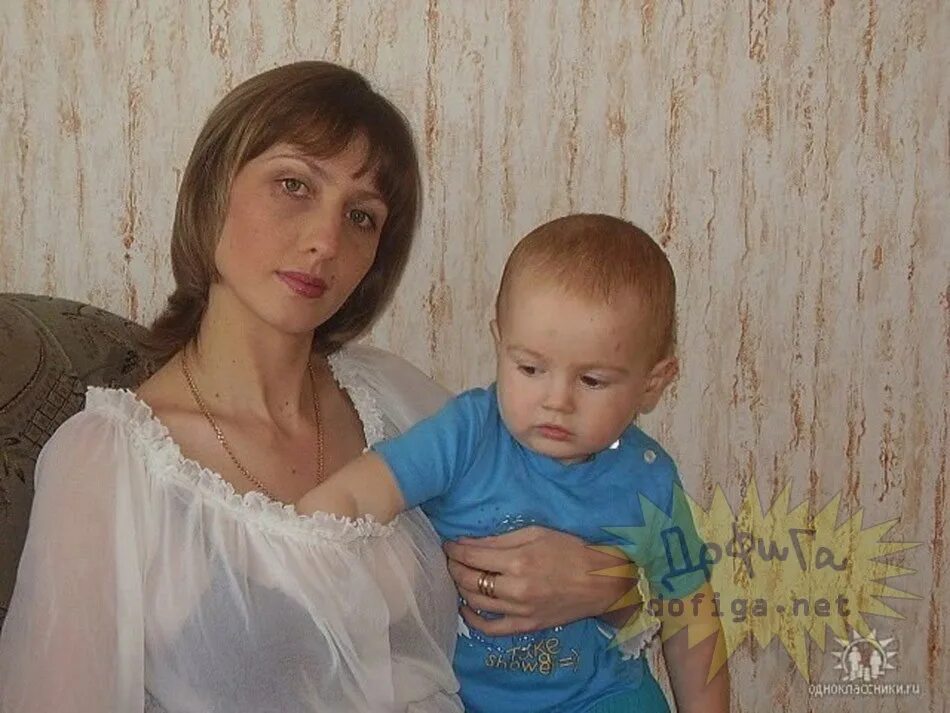 Мамочки реальное. Родители при детях. молодые мамы при детях. плохие мамочки с детьми.