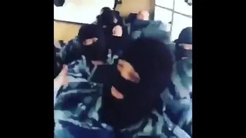 Омон едет