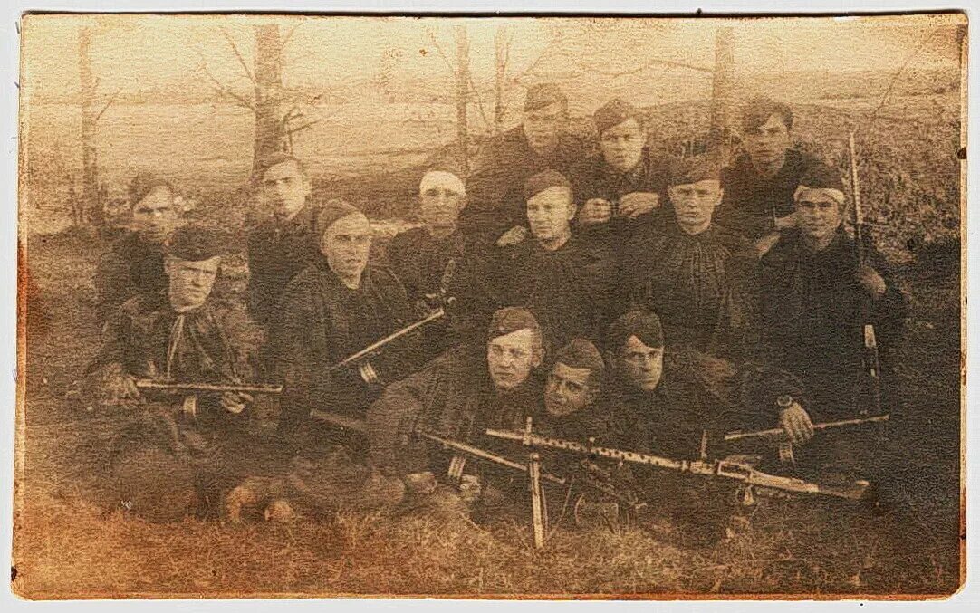 Взвод пешей разведки. Взвод пешей разведки. Взвод пешей разведки. Взвод пешей разведки. Разведгруппа смерш.