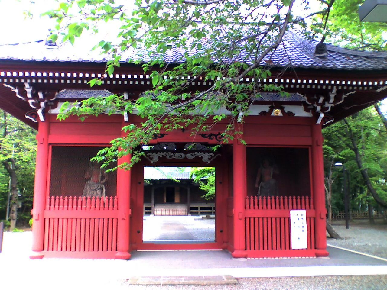 Temple gate. Ворота в храм в Японии. Япония Gate. Японские красные ворота. Японские входные ворота.